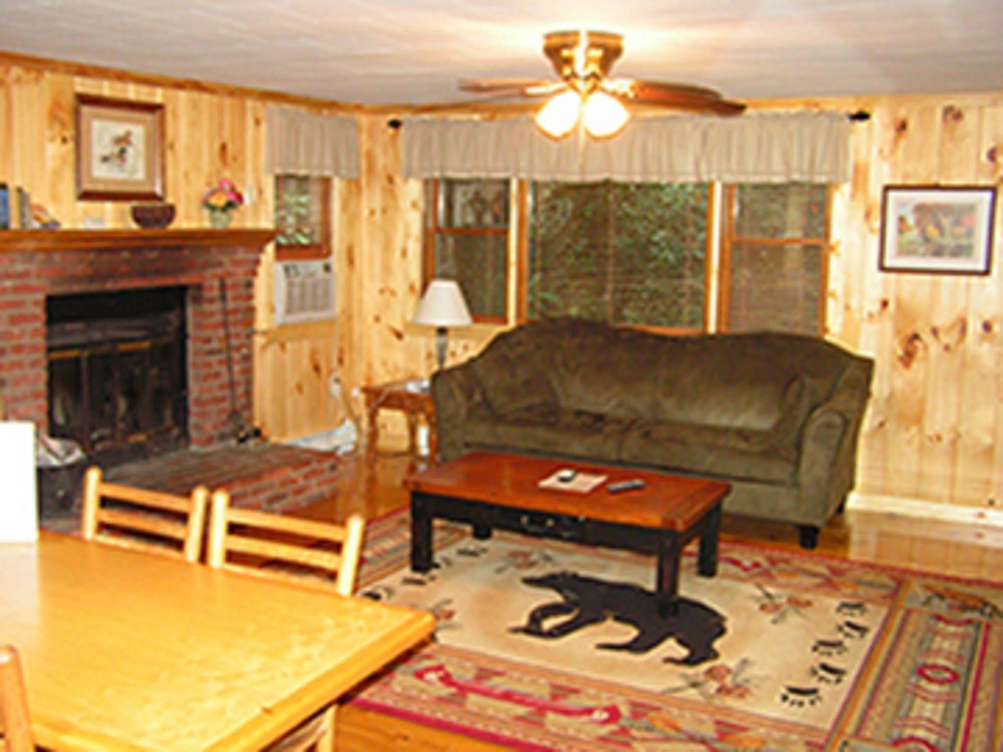 Cabins At Twinbrook Resort Maggie Valley Buitenkant foto